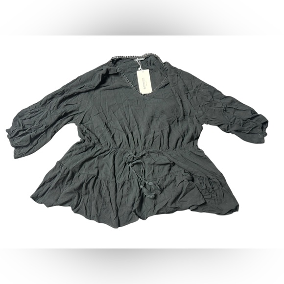 Tops - Women's black Top